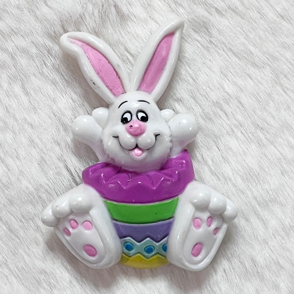 🔮 5/$25 Vintage Easter Bunny Pin